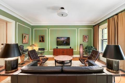 1629 E Hyde Park Blvd #3, Chicago, IL 60615 photo 4