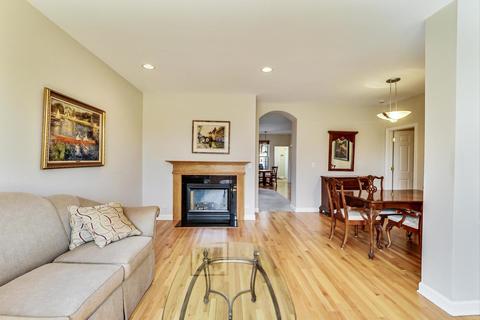 1848 Aberdeen Dr, Glenview, IL 60025 photo 3