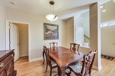 1848 Aberdeen Dr, Glenview, IL 60025 photo 5