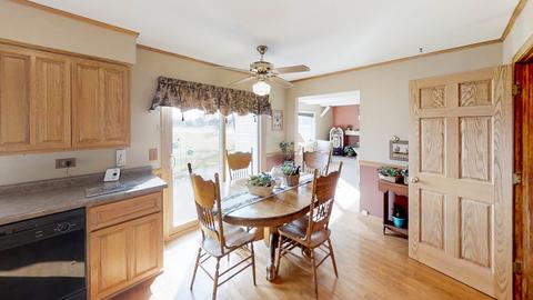 1307 Bristol Ct, Roselle, IL 60172 photo 10