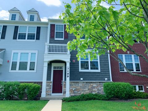 3199 Coral Ln, Glenview, IL 60026 photo 1