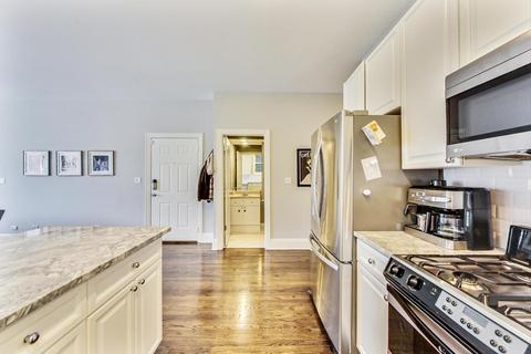 860 W Buckingham Pl #3E, Chicago, IL 60657 photo 8