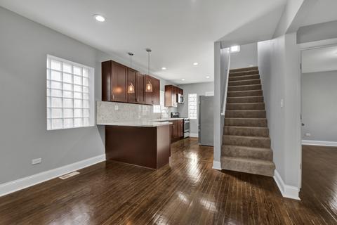 629 E 102nd Pl, Chicago, IL 60628 photo 9