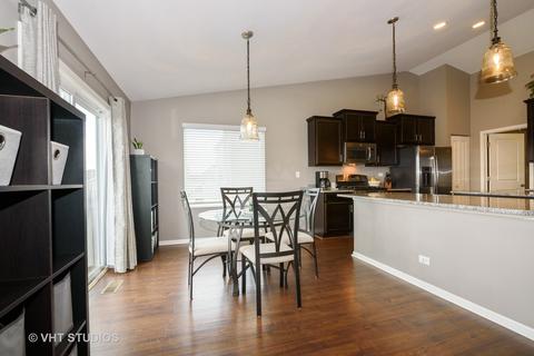 403 Copper Springs Ln, Elgin, IL 60124 photo 11