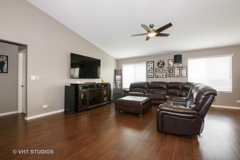 403 Copper Springs Ln, Elgin, IL 60124 photo 5