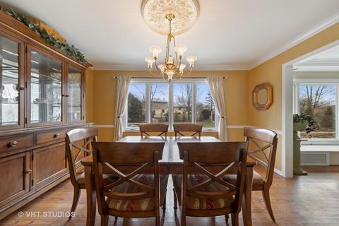 1587 Whitman Ln, Wheaton, IL 60187 photo 12