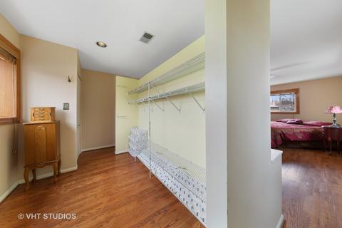 1587 Whitman Ln, Wheaton, IL 60187 photo 33