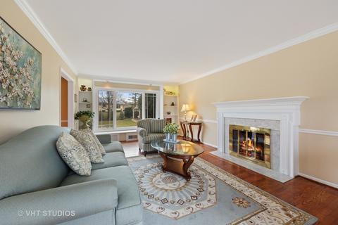 1587 Whitman Ln, Wheaton, IL 60187 photo 8