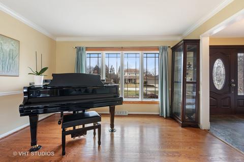 1587 Whitman Ln, Wheaton, IL 60187 photo 11