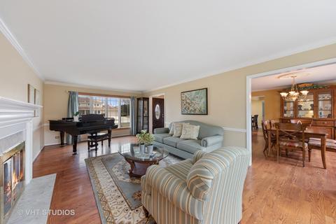1587 Whitman Ln, Wheaton, IL 60187 photo 10