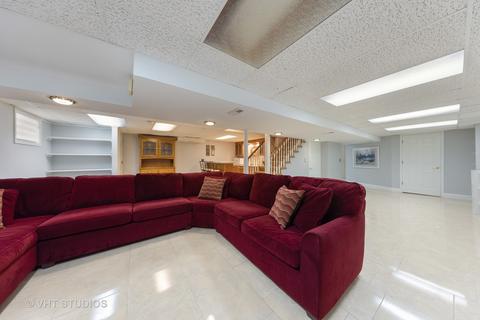 1587 Whitman Ln, Wheaton, IL 60187 photo 21