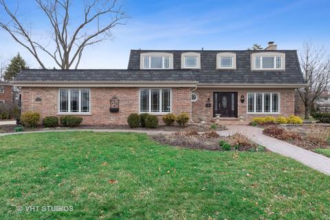 1587 Whitman Ln, Wheaton, IL 60187 photo 1