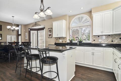 4315 Esquire Cir, Naperville, IL 60564 photo 14