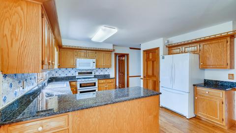 1224 Challenge Rd, Batavia, IL 60510 photo 9