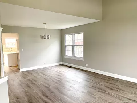 1234 Churchill Rd, Bartlett, IL 60103 photo 6