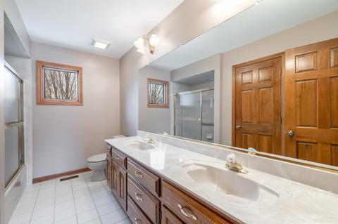 1226 W Bauer Rd, Naperville, IL 60563 photo 26