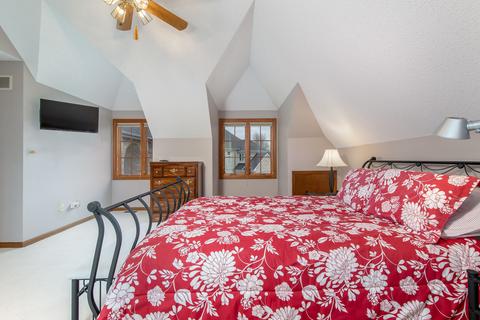 1226 W Bauer Rd, Naperville, IL 60563 photo 22