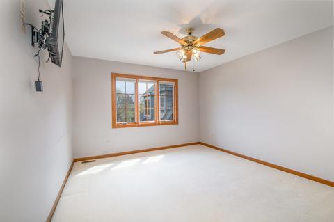 1226 W Bauer Rd, Naperville, IL 60563 photo 24
