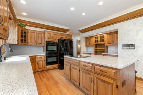 1226 W Bauer Rd, Naperville, IL 60563 photo 10