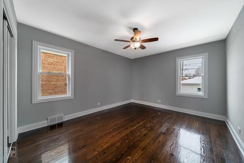 7220 S Ridgeway Ave, Chicago, IL 60629 photo 12