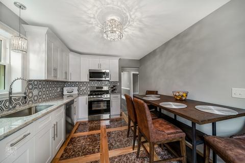 7220 S Ridgeway Ave, Chicago, IL 60629 photo 8
