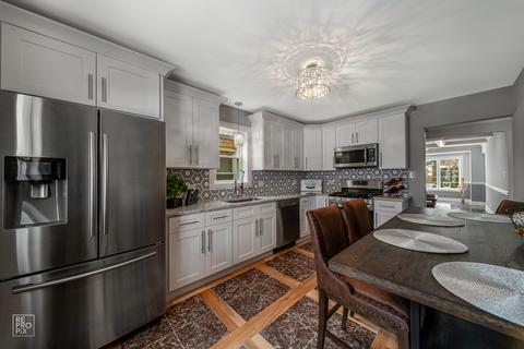 7220 S Ridgeway Ave, Chicago, IL 60629 photo 7