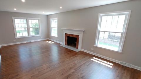 1348 S Main St, Wheaton, IL 60189 photo 7