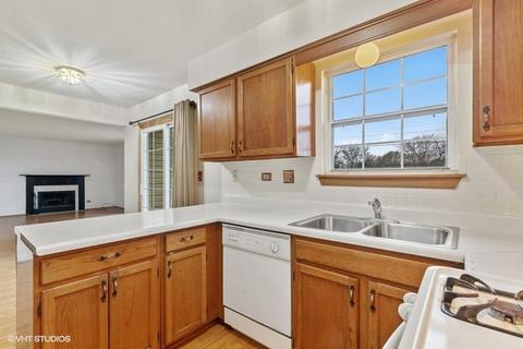 2870 Bar Harbour Ct, Aurora, IL 60504 photo 7