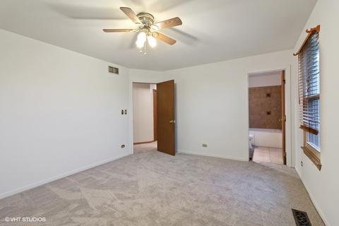 2870 Bar Harbour Ct, Aurora, IL 60504 photo 12