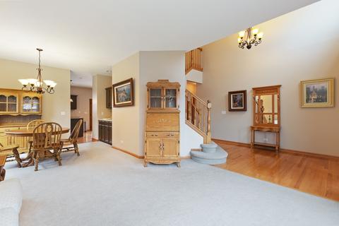 9713 Compton Dr, Huntley, IL 60142 photo 4