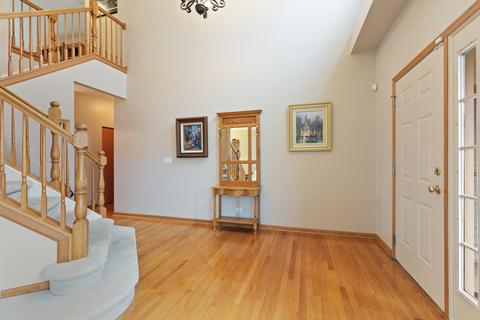 9713 Compton Dr, Huntley, IL 60142 photo 2