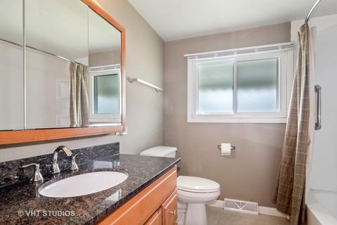 161 W Bradley St, Des Plaines, IL 60016 photo 11
