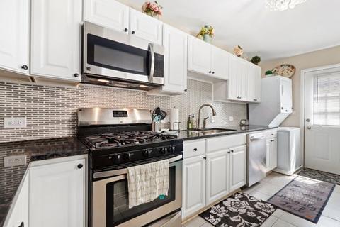 219 E Wayne Pl, Wheeling, IL 60090 photo 8