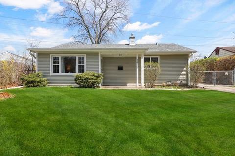 219 E Wayne Pl, Wheeling, IL 60090 photo 1