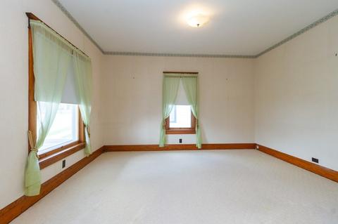 320 N 5th Ave, Kankakee, IL 60901 photo 3