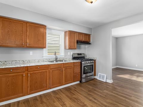 453 S Ohio St, Aurora, IL 60505 photo 7
