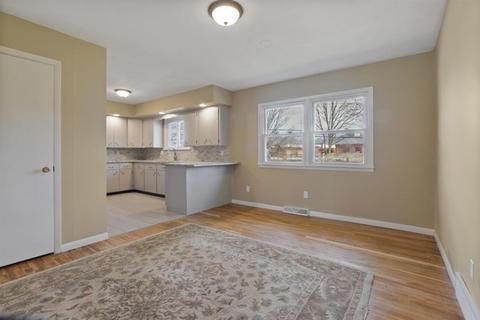 809 Dillon Dr, Normal, IL 61761 photo 5