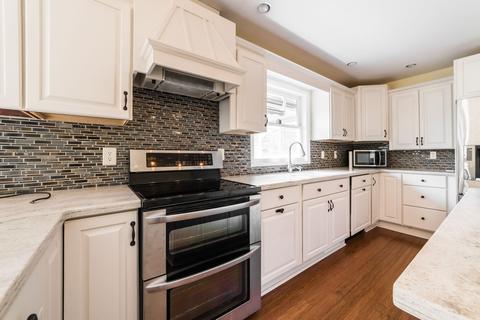108 Kishwaukee Ln, Dekalb, IL 60115 photo 8