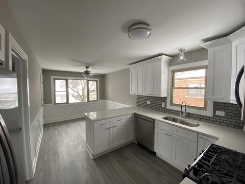 7801 Meade Ave, Burbank, IL 60459 photo 6