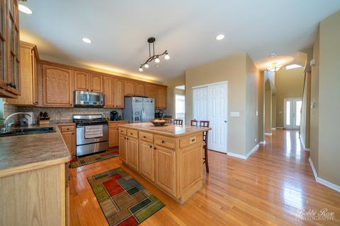369 Madison Dr, Streamwood, IL 60107 photo 7