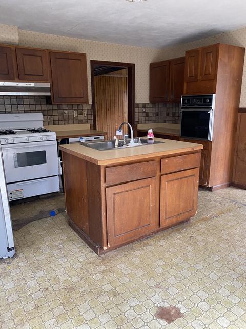 5226 Glen Dr, Roscoe, IL 61073 photo 5