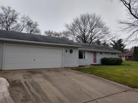 1604 Sangamon Dr, Champaign, IL 61821 photo 2