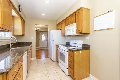4 N270 6th Ave, Addison, IL 60101 photo 8