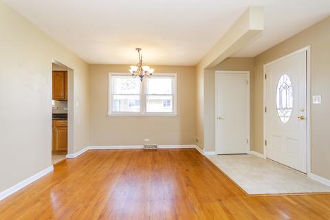 4 N270 6th Ave, Addison, IL 60101 photo 5
