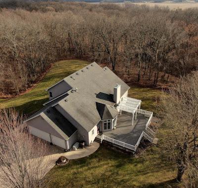 5001 Timberline Dr, Clinton, IL 61727 photo 3