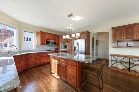 3651 White Eagle Dr, Naperville, IL 60564 photo 8