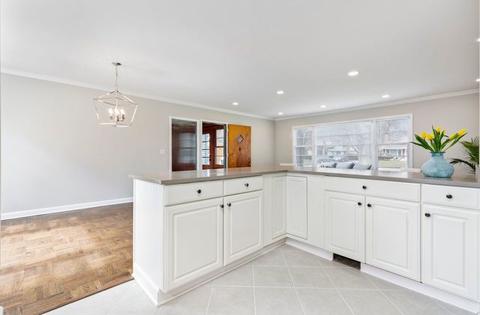 3606 Central St, Evanston, IL 60201 photo 4