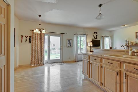 2071 Grovetown Dr, Bartlett, IL 60103 photo 14