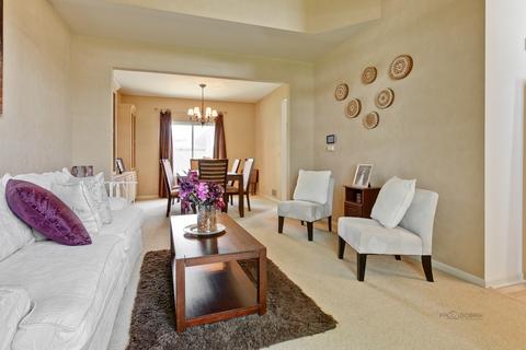2071 Grovetown Dr, Bartlett, IL 60103 photo 7