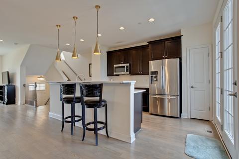 2018 Dauntless Dr, Glenview, IL 60026 photo 10